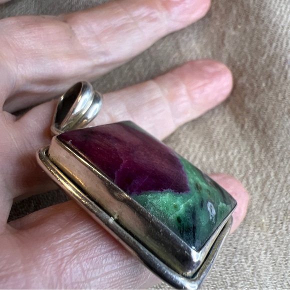 Vintage, rectangular, genuine, ruby in zoisite sterling silver, 925 pendant - Picture 7 of 7